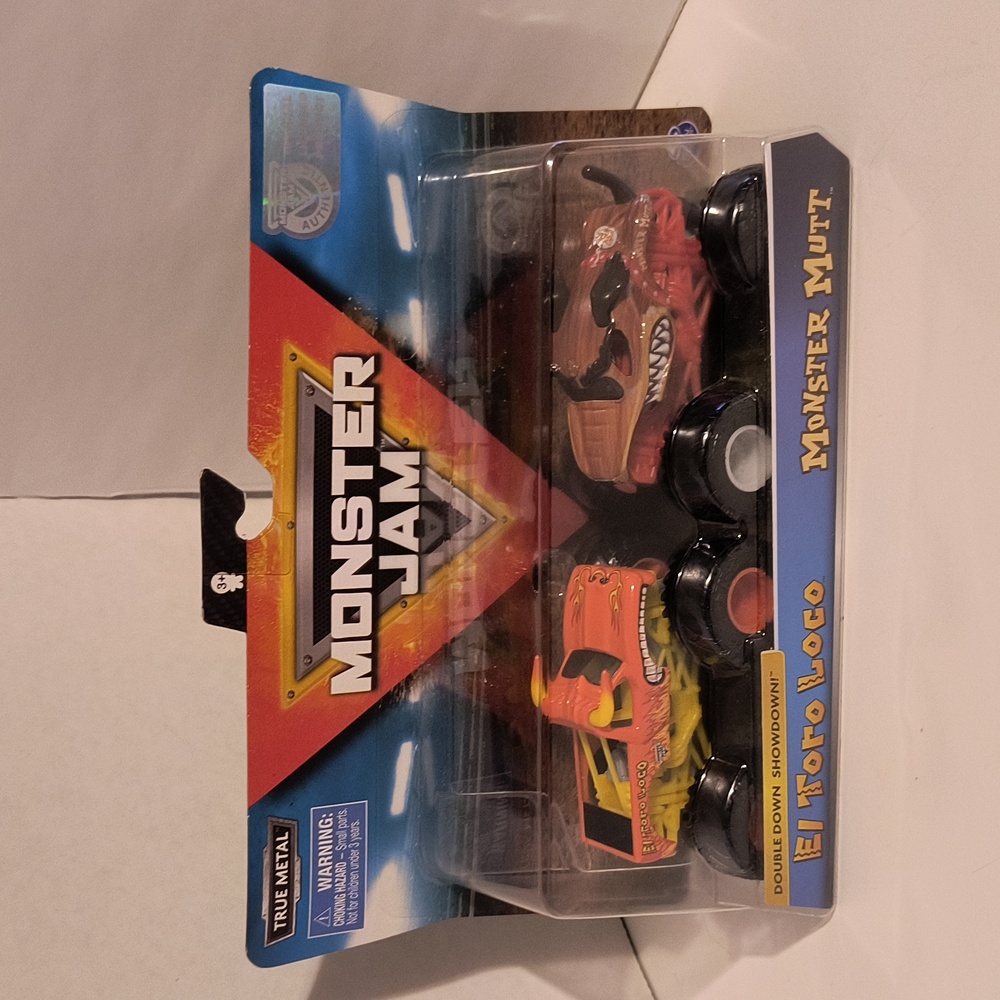 D8 monster jam Monster Mutt El Toro Loco Double Down Show Down 1/64